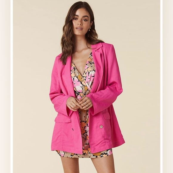 Spell Vacation Blazer in Hibiscus - Picture 5 of 13